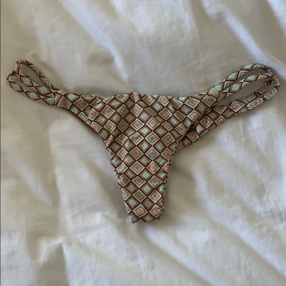 The cutest print I’ve seen in swim bottoms